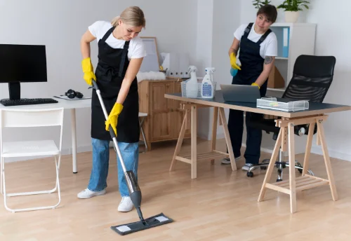 Nettoyage de bureau professionnel à Til-Châtel